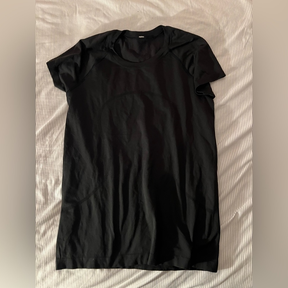 Lululemon black swiftly tech